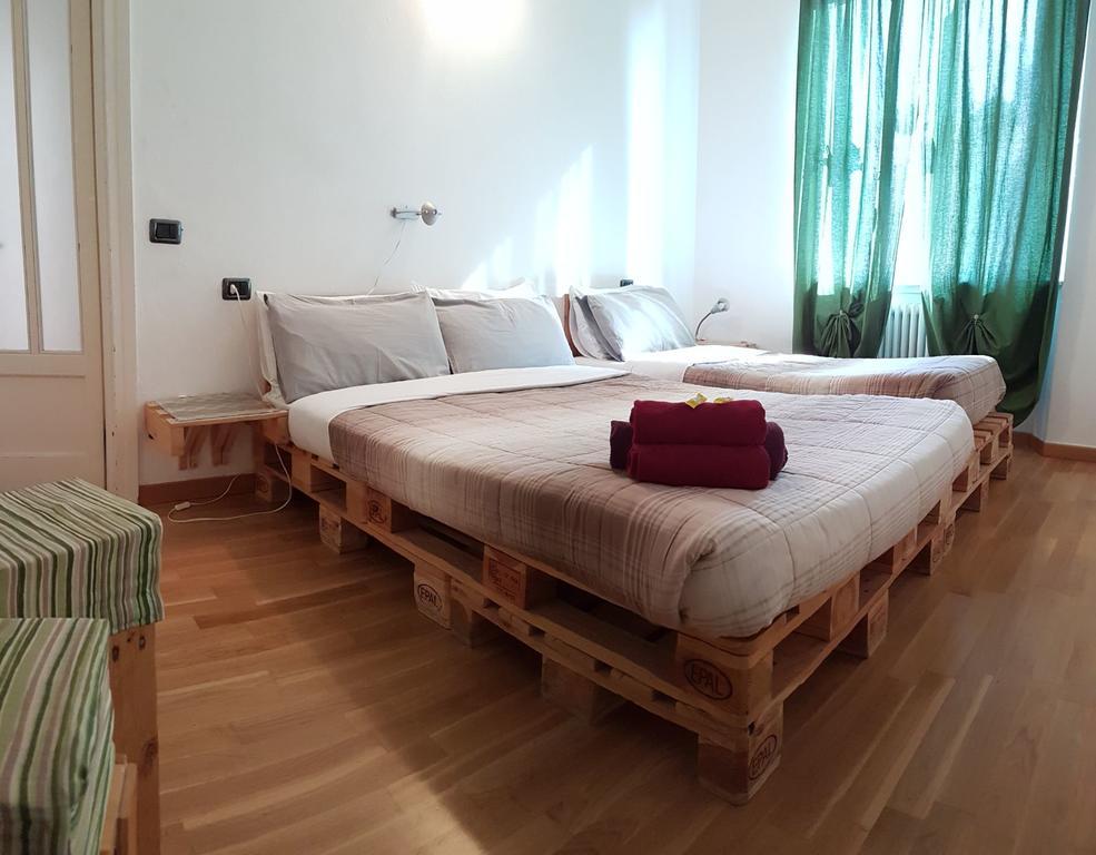 Uptown B'N'B Hotel Бергамо Екстериор снимка