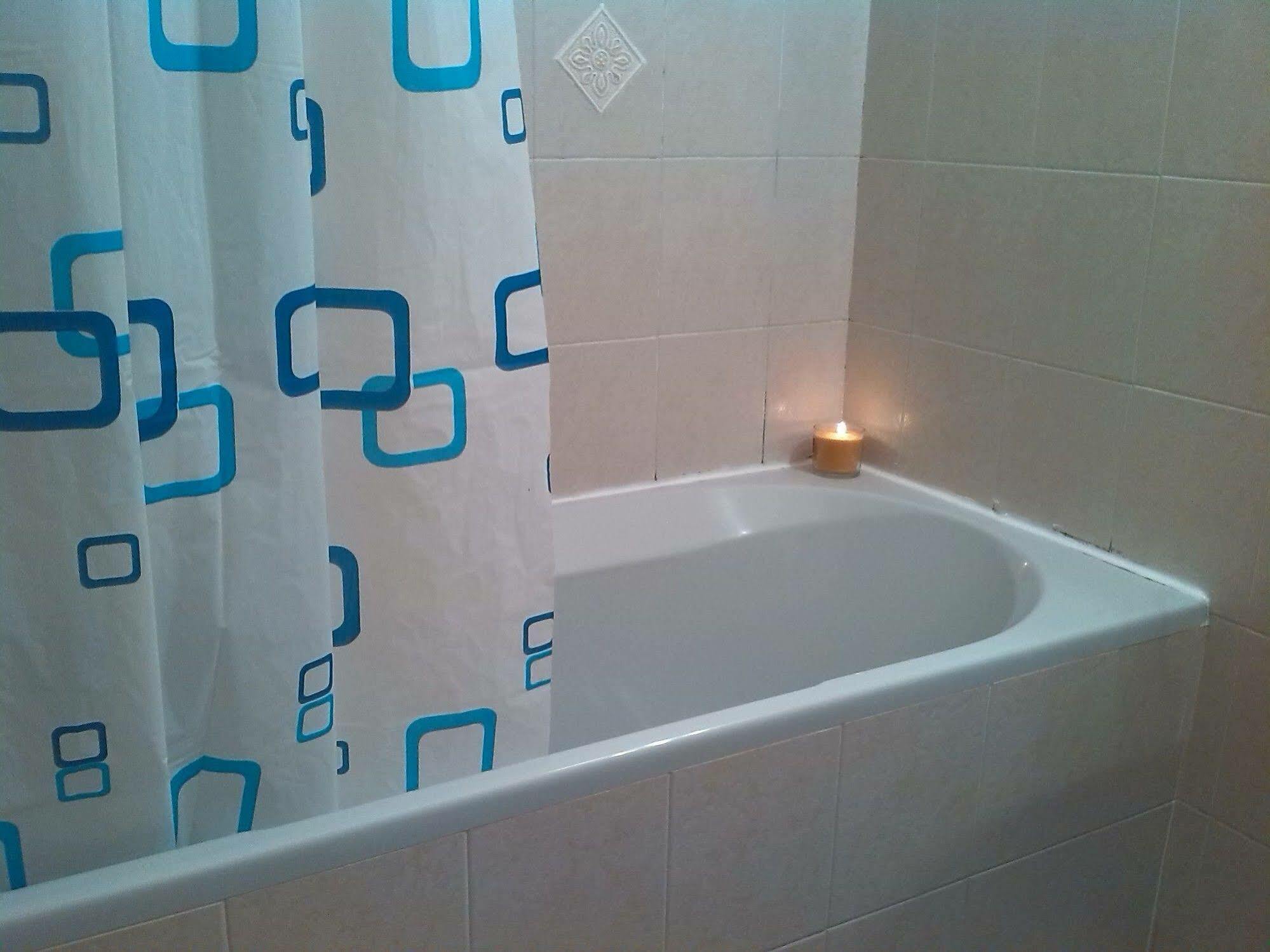 Uptown B'N'B Hotel Бергамо Екстериор снимка