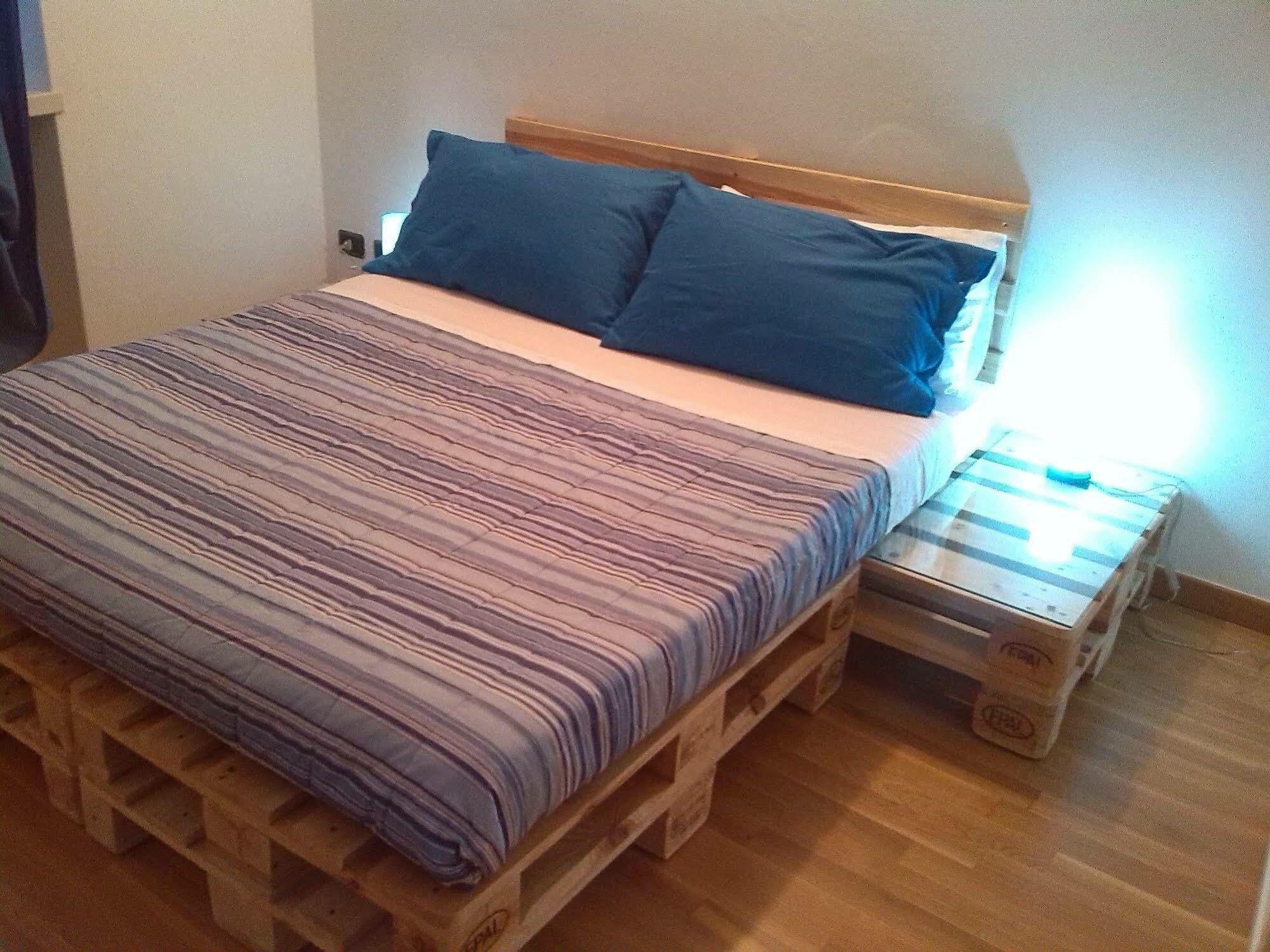 Uptown B'N'B Hotel Бергамо Екстериор снимка