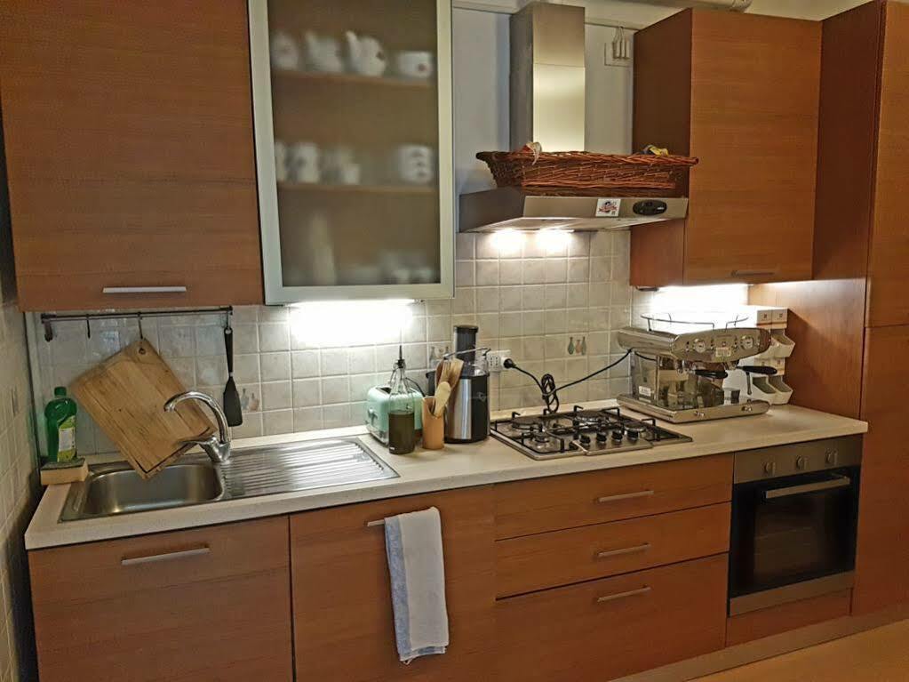 Uptown B'N'B Hotel Бергамо Екстериор снимка